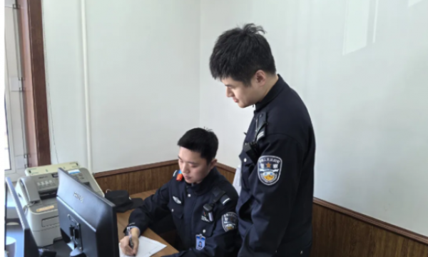 冰城公安：薪火相传 点亮人间平安灯火